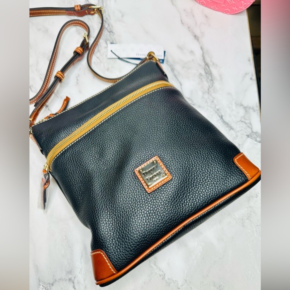 NWT! Dooney & Bourke Black Pebble Grain Leather Crossbody Bag - Picture 10 of 17